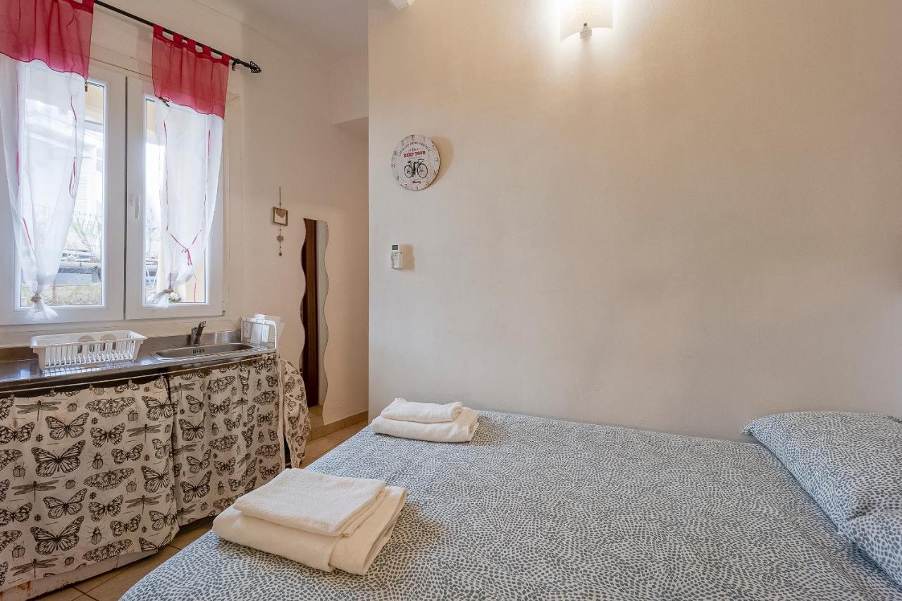 Il Gattino Di Sanremo - Piccolo Monolocale Centro E Stazione Del Treno Apartment Exterior foto